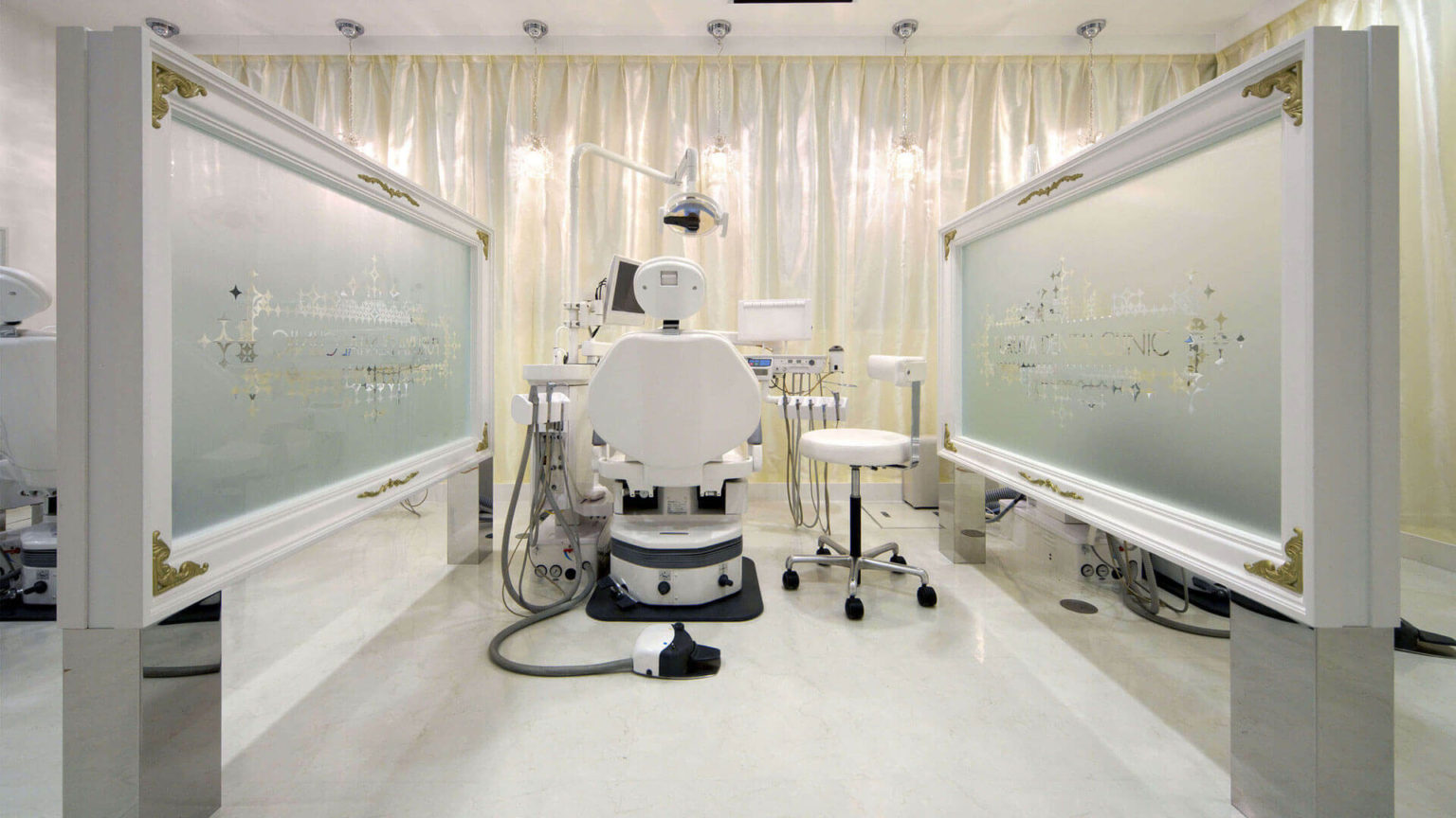 OCEAN’S　DENTAL　CLINIC